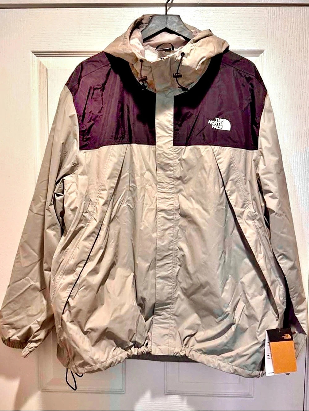 The North Face new with tags Mountain Jacket Windbreaker XXL